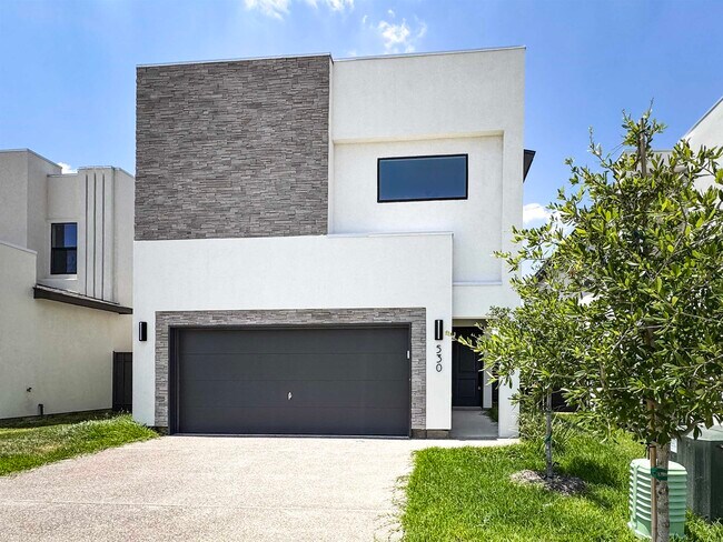 530 Silvana Dr in Laredo, TX - Building Photo - Building Photo