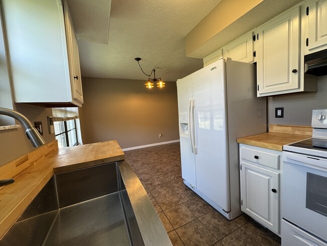 1317 Perry Ave in Morgantown, WV - Building Photo - Building Photo