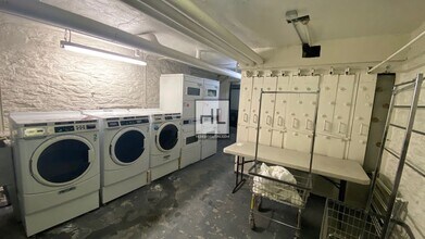 EAST 81 STREET in New York, NY - Building Photo - Building Photo