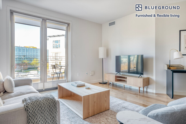 3098 W Kyne St-Unit -FL3-ID1268 in San Mateo, CA - Building Photo - Building Photo