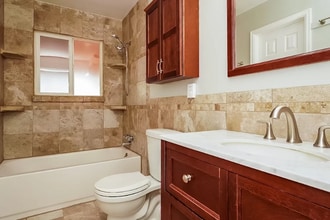 9245 Garland St in Westminster, CO - Foto de edificio - Building Photo