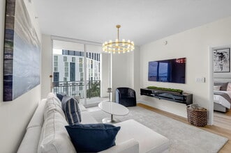 550 Okeechobee Blvd in West Palm Beach, FL - Building Photo - Building Photo