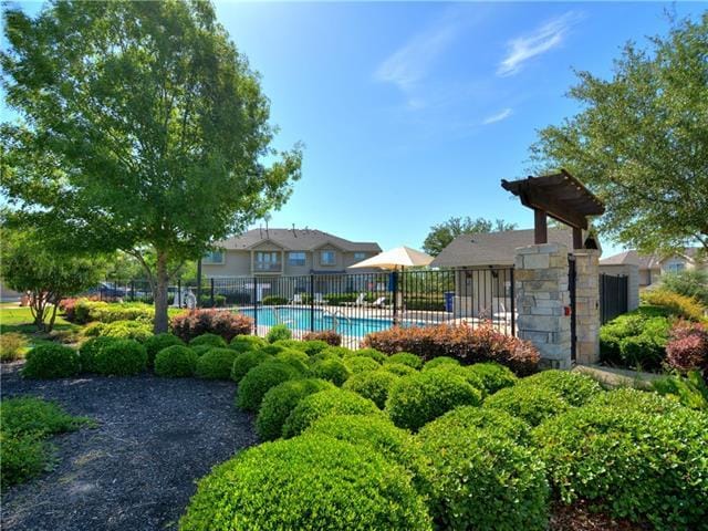 9201 Brodie Ln in Austin, TX - Building Photo - Building Photo