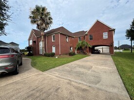 5519 Bridlewood Dr in Richmond, TX - Building Photo