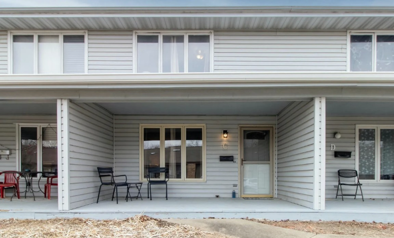 1709 Rockingham Dr in Normal, IL - Foto de edificio