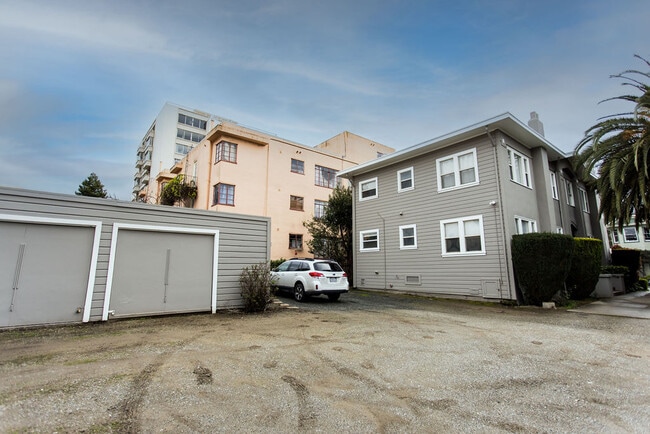 2329 Parker St, Unit parker in Berkeley, CA - Foto de edificio - Building Photo