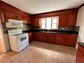 53 Pixlee Pl in Bridgeport, CT - Building Photo - Building Photo