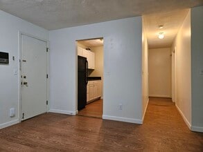 310 Brook Village Rd, Unit 19 in Nashua, NH - Foto de edificio - Building Photo