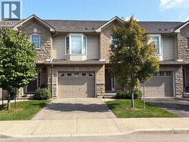 25 Ivy Bridge Dr in Hamilton, ON - Building Photo