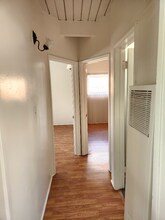 1909 Beachwood Dr, Unit 19 in Los Angeles, CA - Building Photo - Building Photo