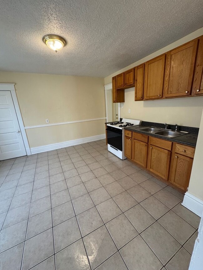 property at 1704 S 4th St