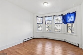 512 Union Ave in Paterson, NJ - Building Photo - Building Photo