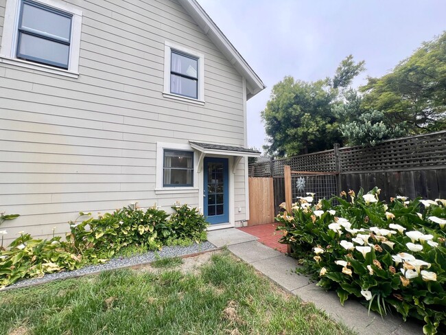 119 10th St in Petaluma, CA - Building Photo - Building Photo