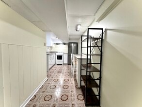 154 Delaware Ave in Toronto, ON - Building Photo - Building Photo