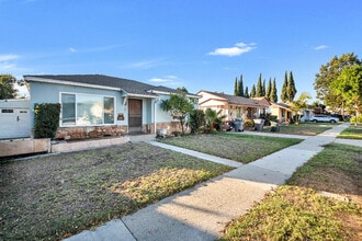 10841 Washington Ave in Lynwood, CA - Building Photo - Building Photo