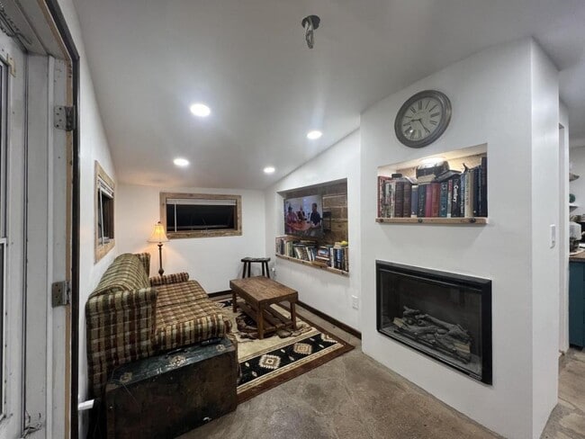 property at 609 14th St