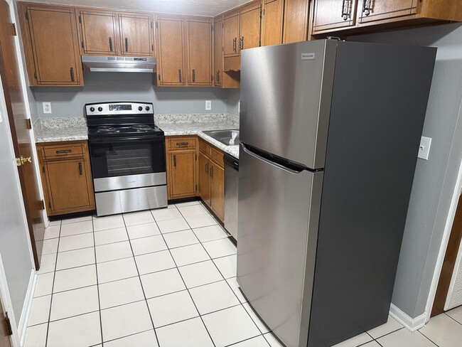 1415 Pullen Rd in Tallahassee, FL - Building Photo - Building Photo
