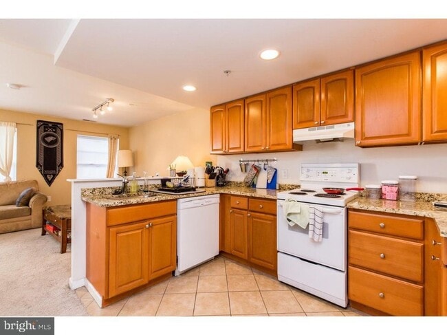 735 Walnut St in Philadelphia, PA - Building Photo - Building Photo
