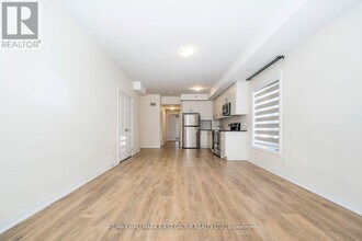 2635-2635 William Jackson Dr in Pickering, ON - Building Photo - Building Photo