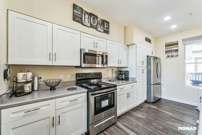 property at 639 W Pepper Pl