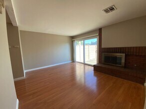 20130 Village Green Dr in Lakewood, CA - Building Photo - Building Photo