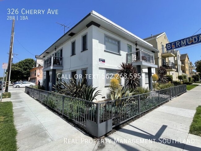 326 Cherry Ave