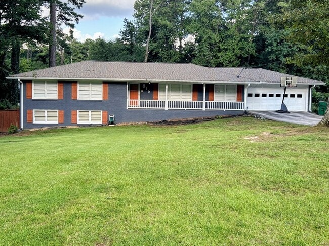 property at 816 Valley Creek Dr