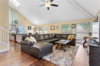 8203 Miller Falls Dr in Round Rock, TX - Building Photo - Building Photo