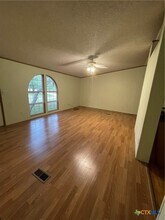 136 Sonnyland Dr in Canyon Lake, TX - Building Photo - Building Photo