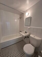 2 WYCOMBE APARTMENTS in Toronto, ON - Building Photo - Building Photo