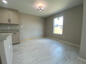 6528 Adenia Loop in Laredo, TX - Building Photo - Building Photo
