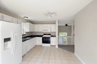 8132 Bold Forbes Ct in Indianapolis, IN - Building Photo - Building Photo