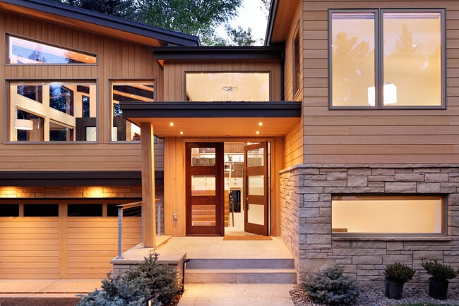 745 Castle Creek Dr in Aspen, CO - Foto de edificio - Building Photo