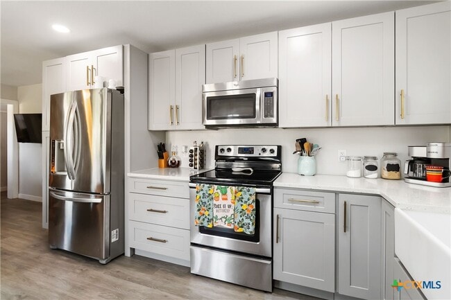 property at 2495 Lakeshore Dr