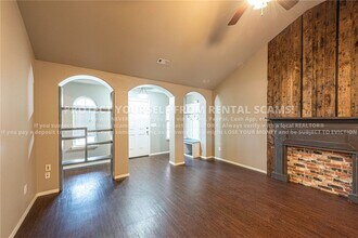 1336 S Splash Dr in Fayetteville, AR - Building Photo - Building Photo