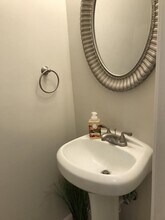 9937 Nearbrook Ln in Parkville, MD - Building Photo - Building Photo