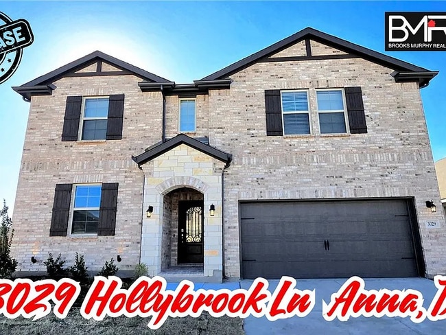 property at 3029 Hollybrook Ln
