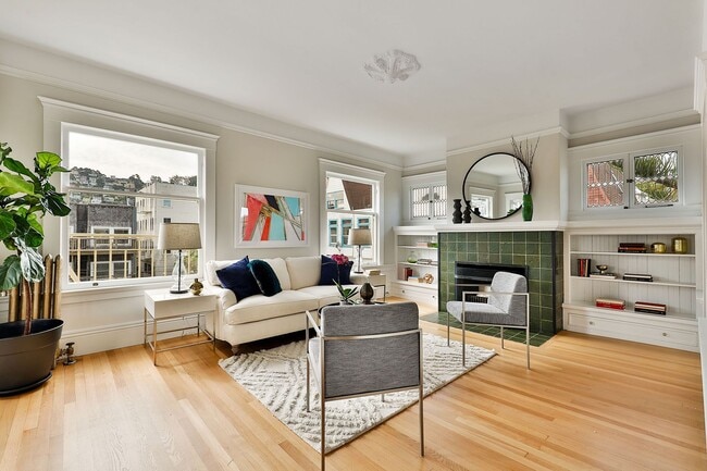 135 Carl St in San Francisco, CA - Building Photo - Building Photo