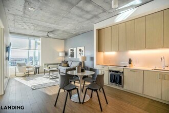 1529 N Fremont St, Unit 215 in Chicago, IL - Foto de edificio - Building Photo