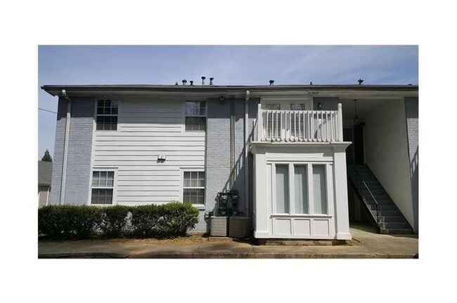 property at 1212 Utoy Springs Rd SW