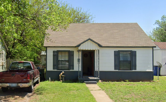 306 N A St in Duncan, OK - Building Photo