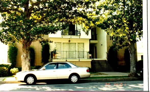 1528 Stoner Ave. Apartments in Los Angeles, CA - Foto de edificio - Building Photo