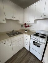 1415 Victoria St in Honolulu, HI - Building Photo