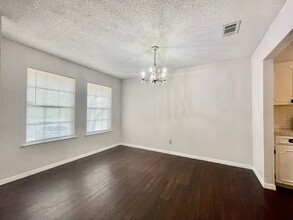 1211-1213-1213 Girard St in San Marcos, TX - Building Photo - Building Photo