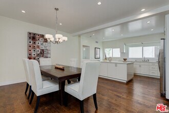 831 S Curson Ave in Los Angeles, CA - Building Photo - Building Photo