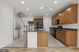 25485 Feltre Terrace in Chantilly, VA - Building Photo - Building Photo