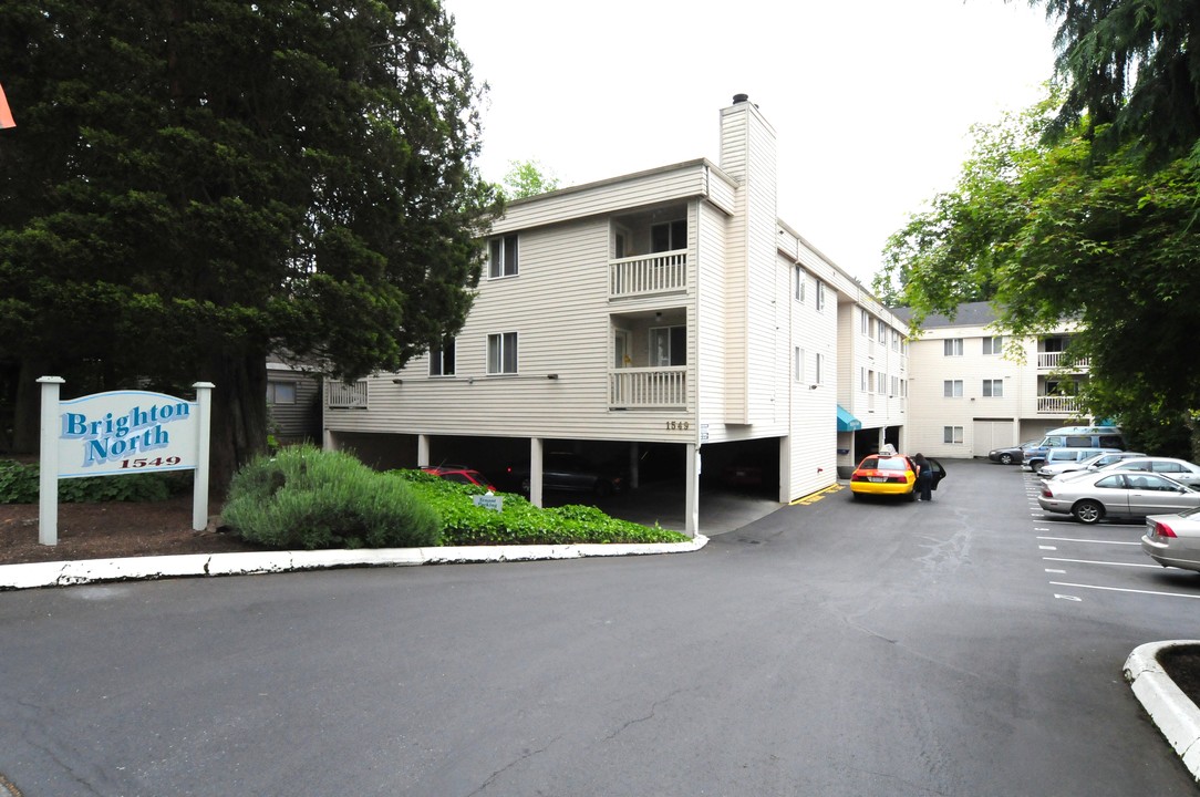 Brighton North Apartments in Shoreline, WA - Building Photo