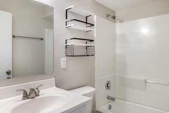 7225 Euston St in Greendale, WI - Building Photo - Building Photo