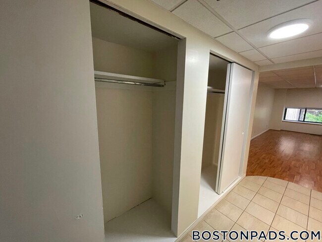 62 Boylston St in Boston, MA - Foto de edificio - Building Photo