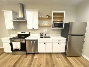 746 29th Ave N, Unit 746 1.5 29th Avenue N. in St. Petersburg, FL - Building Photo - Building Photo